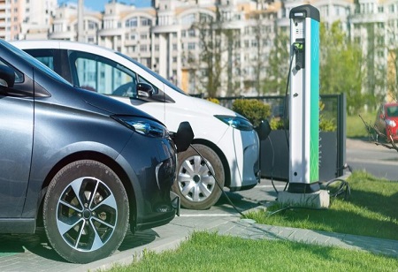 Kinetic Watts and Volts Opens EV Plant in Maharashtra for Global Push